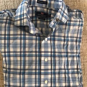 Vineyard Vines mens button down shirt